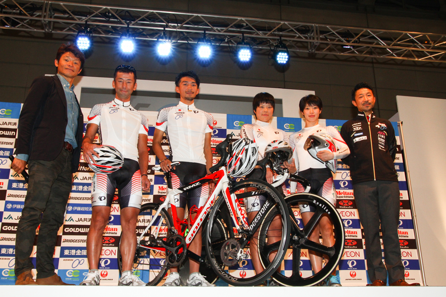 日本自転車競技連盟（JCF）サイクルモードで日本代表 新ジャージを発表