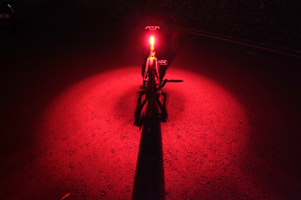 GUEE：ブレーキング時に点灯するライト、エアロX サイクルスポーツのニュース | サイクルスポーツ.jp