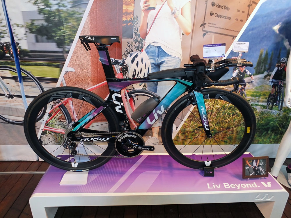 ほぼデュラエース　ジャイアント Once チーム　仕様 2023 GIANT Bicycles | TCR ADVANCED SL 1 DISC FORCE ETAP