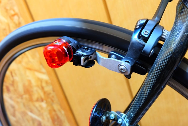 ワールドサイクル：リムとマグネットの力だけで発電する、マグニック