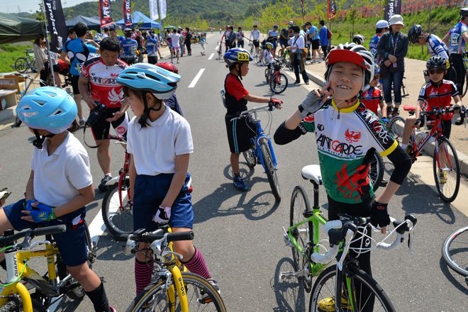 和歌山県のジュニア世代を育成する「きのくに自転車スポーツクラブ」発足 サイクルスポーツのニュース | サイクルスポーツ.jp