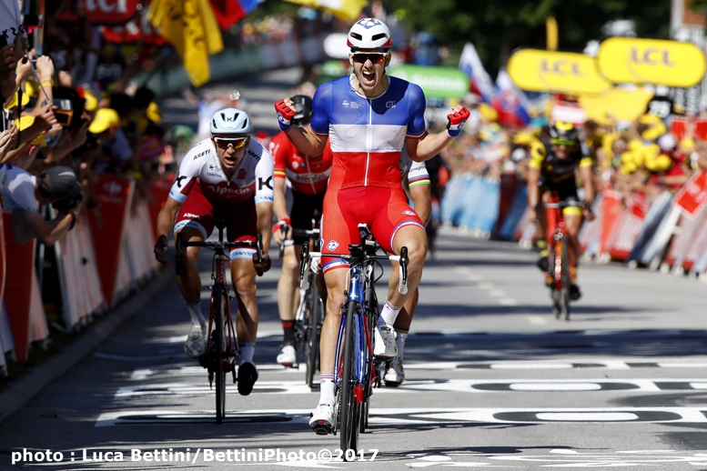 ツール・ド・フランス第4ステージは2度の落車が発生したゴールスプリントでデマールが初優勝(updated) サイクルスポーツのニュース サイクルスポーツ.jp