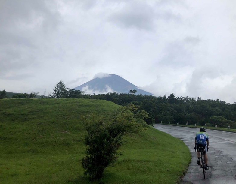 路面はウェットでしたが富士山の雄大な姿は望めました
