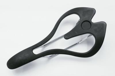 医学博士が作ったお尻が痛くなりにくいサドル、インフィニティシート