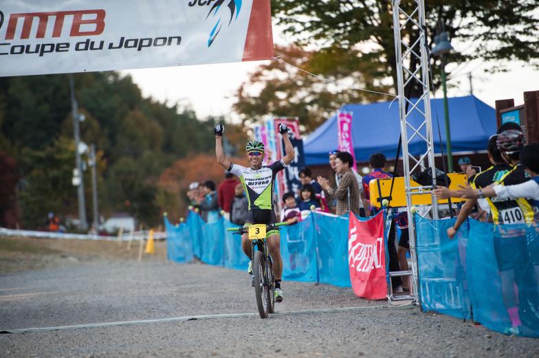 ２周目以降独走を続けた小野寺。終盤に２連勝を挙げた