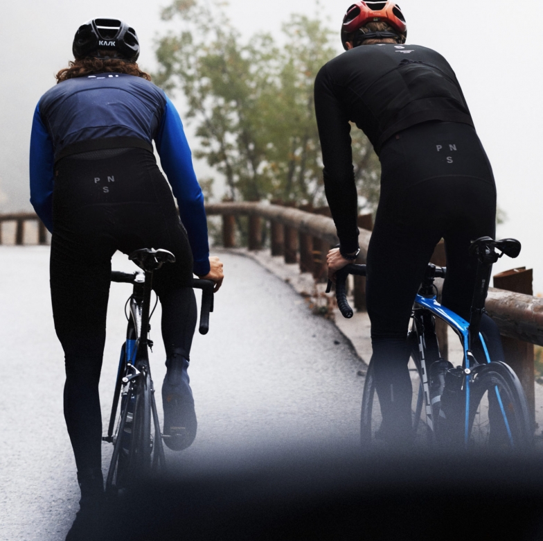 Pas Normal Studiosの極寒期向けサイクルウエア サイクルスポーツの