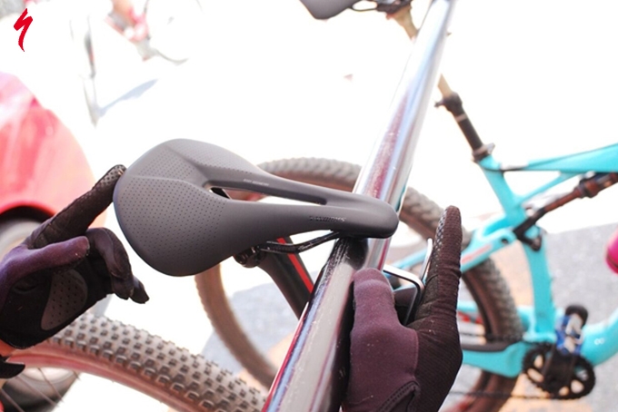 スペシャライズド「S-WORKS POWER ARC」痛みと無縁の最新サドル