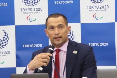 東京2020組織委員会の室伏広治スポーツディレクター。パラリンピックの魅力について、特有の種目があることと話し、自転車競技のタンデムを例に挙げた