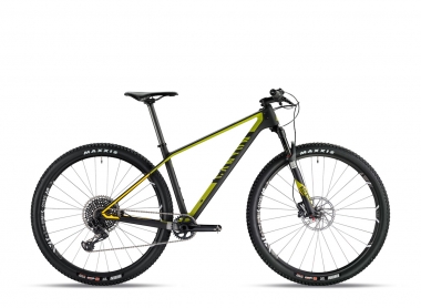 2017 Exceed CF SL 7.9 PRO RACE　©Canyon Bicycles