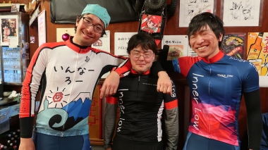 髙野さん(左)、青山さん(中央)、中川さん(右)