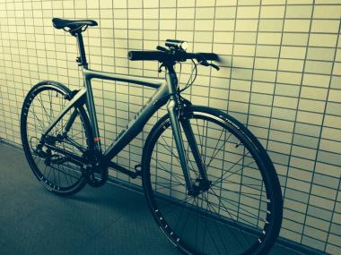 ヘルムズの魅力。ロード乗りのためのセカンドバイク サイクルスポーツ