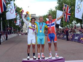 ヴィノクロフが悲願の金メダル獲得 ロンドン五輪 男子ロードレース サイクルスポーツの特集記事 トピックス サイクルスポーツ Jp ヴィノクロフが悲願の金メダル獲得 ロンドン五輪 男子ロードレース サイクルスポーツの特集記事 トピックス サイクルスポーツ Jp