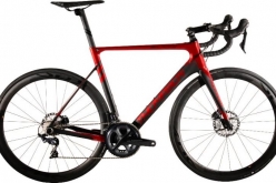 トンプソン初のタイムトライアル専用バイク「エアーストリーム