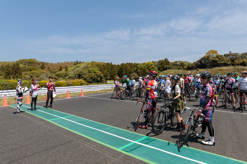 ろんぐらいだぁす 自転車 100万