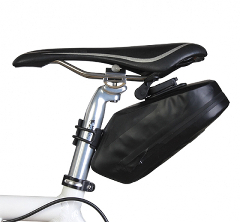 デザインが一新された「ロスウィール」のバッグ類 サイクルスポーツの